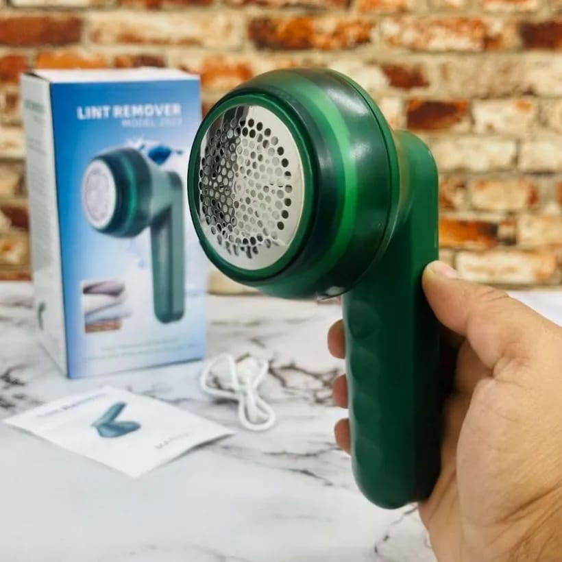 Rechargeable lint remover